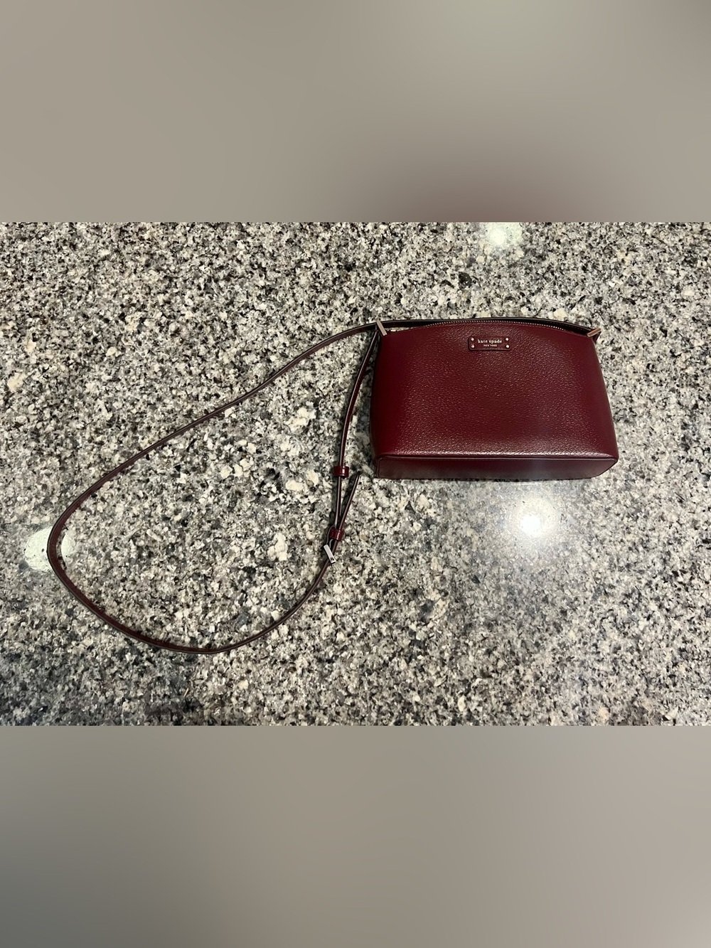 kate spade burgundy pebble leather crossbody with gold hardware - Picture 2 of 11